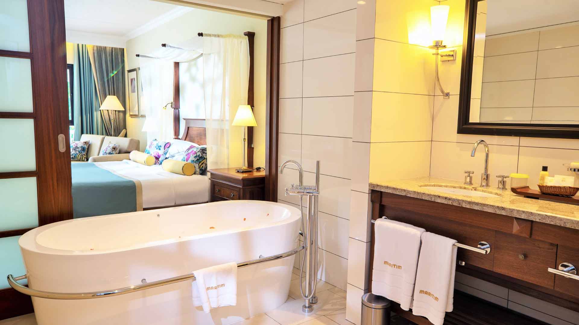 Deluxe Plus Bathroom